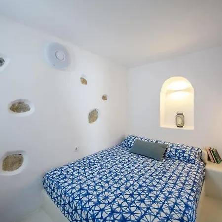 The Luna Lägenhet Emporio (Santorini)