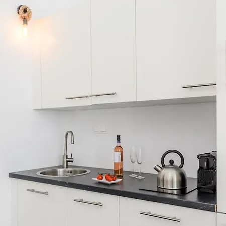 The Luna Apartmán Emporio (Santorini)